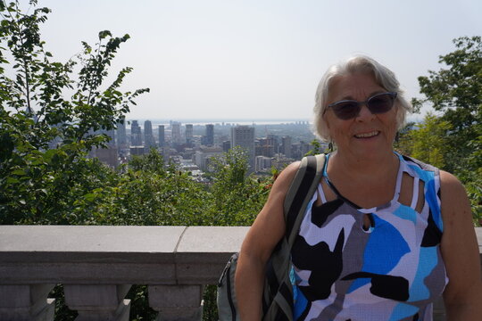retired woman at the belvedere in montreal