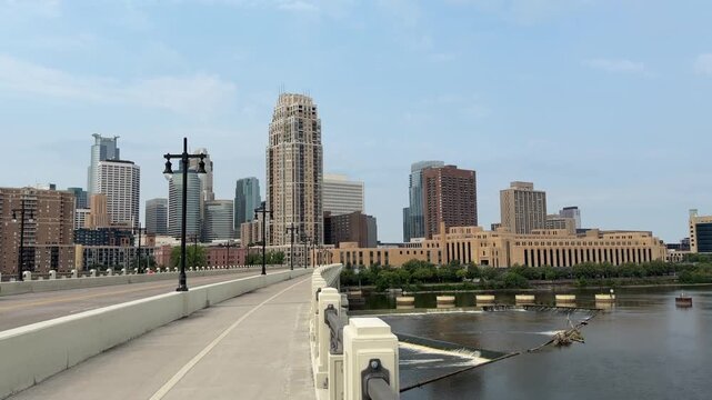 Downtown Minneapolis Mill Ruins Park Walk 