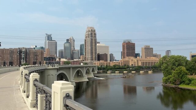 Downtown Minneapolis Mill Ruins Park Walk 