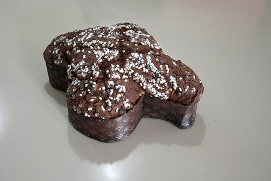 colomba pasquale dolce tipico di pasqua
