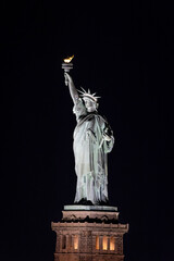 Freedom Illuminating the World 2 © Bruno