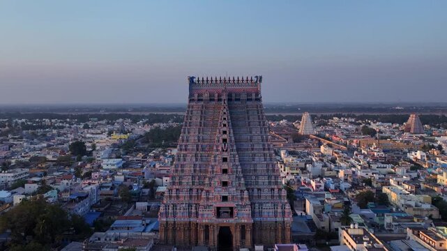 Aerial Dolly Zoom Shot of Sri Ranganathaswamy Temple, Srirangam, Tamil Nadu