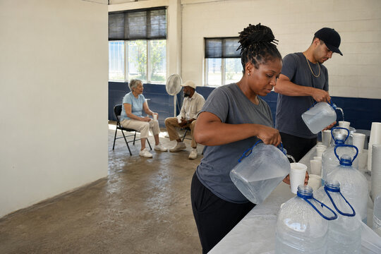 Operating a Water Station at a Community Cooling Center
