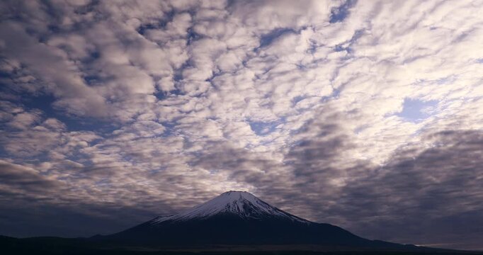 山中湖より夕焼雲と富士山