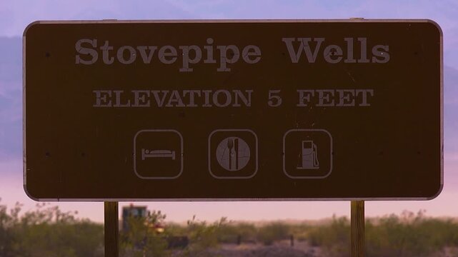 Close up of stovepipe wells welcome sign