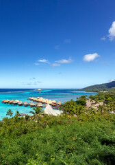 Fototapeta premium Panorama de Teavaro sur l'île de Mo'orea en Polynésie 