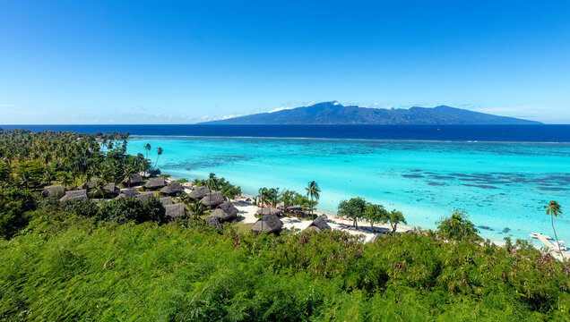 Panorama de Teavaro sur l'&icirc;le de Mo'orea en Polyn&eacute;sie 