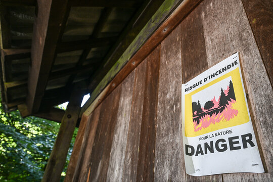 Affichage dans les forets contre le risque d'incendie