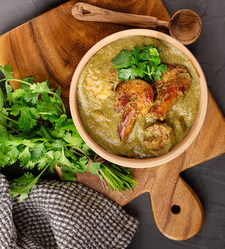 Delicious creamy chicken prawns curry