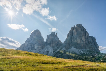 Obraz premium Sassolungo Mountain Peak View from Passo Sella in the Dolomites