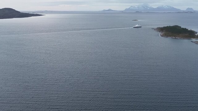 Norway Tj&oslash;tta Alsta Rot&oslash;d&oslash;ya Mindlandet Islands Vefsnfjord Stokkafjorden Leirfjord Hamnesleira Alstahaug Nordland Skeilia Nature Reserve