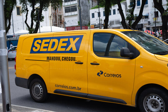 Side view of a SEDEX delivery van, Correios.
