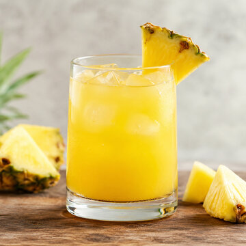 Suco de abacaxi