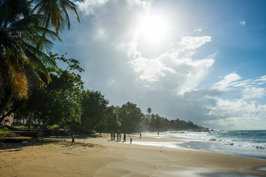 Scenic view of sea against cloudy sky on sunny day, Stonehaven bay, Tobago, Trinidad and Tobago, Caribbean