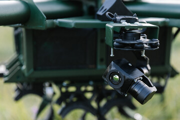 Obraz premium Ukrainian heavy quadcopter drone during military training