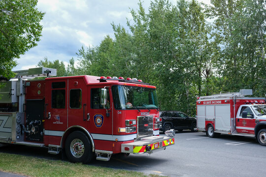 Un camion de pompier de la ville de Saint-Georges de Beauce, 911, Qu&eacute;bec, Canada.	
