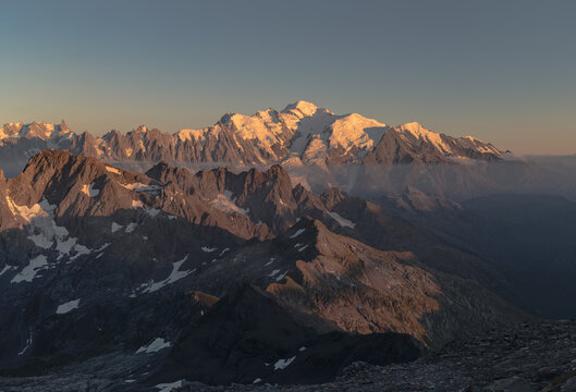 Panorama Mont blanc aux aiguilles rouge