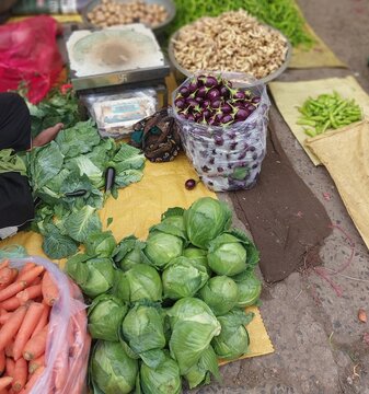 Fresh Garden Vegetables Display at Traditional Farmers Market