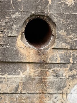 hole in the wall 2