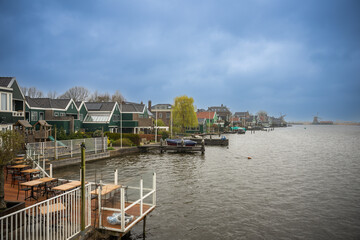 Obraz premium Zaandam is a town in the province of North Holland in the Netherlands. It is the main town in the municipality of Zaanstad.
