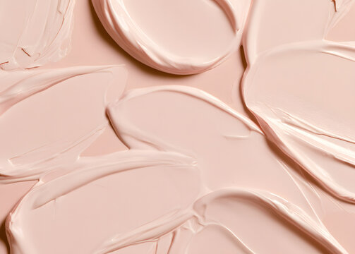apply the cream patterned smear onto a pastel-colored background
