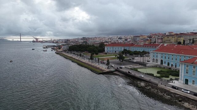 Pra&ccedil;a Do Com&eacute;rcio Rua Augusta Cais Das Colunas Ribeira Das Naus Cais Do Sodr&eacute; Lisbon Portugal Tagus River Historic Waterfront Summer Boats Maritime Transport Cityscape Tourism Travel Destination Europ