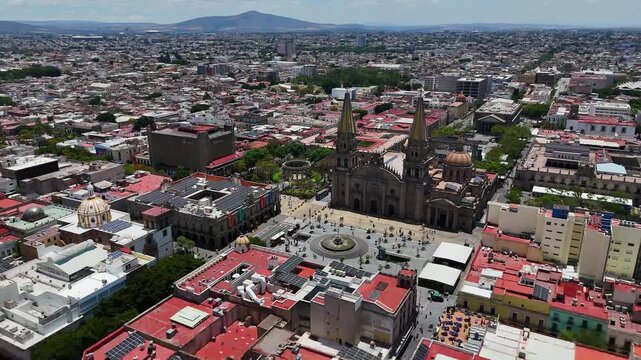 Catedral antigua en el centro de la ciudad de Guadalajara