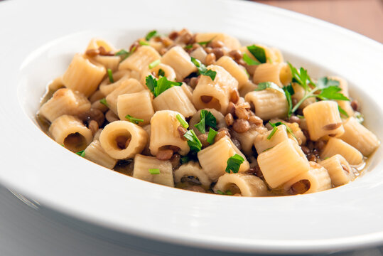 Zuppa di pasta con lenticchie, Cucina Italiana 