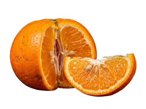 Fresh tangerine, partially cut to reveal segments, alongside a perfectly peeled juicy slice on a transparent background.