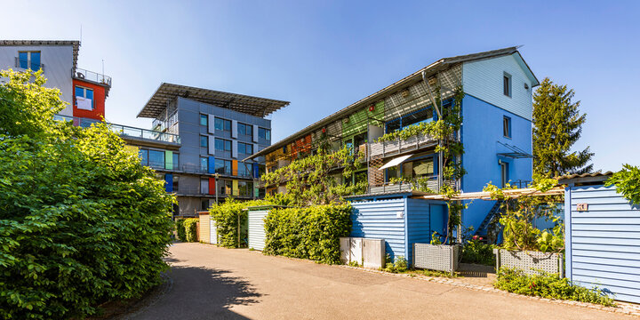 Germany, Baden-Wurttemberg, Freiburg im Breisgau, Solar Settlement at Schlierberg in spring