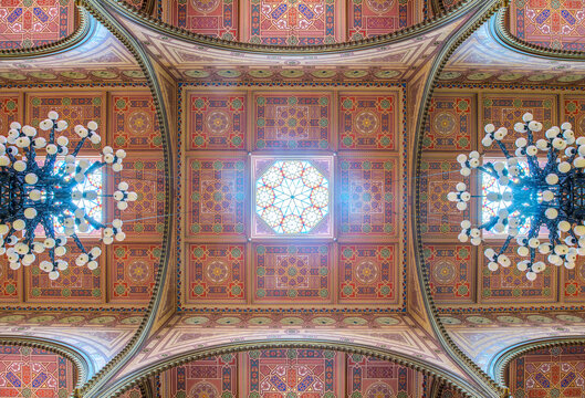 The historic Dohany Street Jewish Synagogue Ceiling, the largest synagogue in Europe, built in the mid 19th century, celebrating the Ashkanazi traditions.