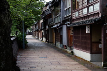 町並み © 藤与門