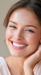 Obraz premium Warm smile radiates from a young woman