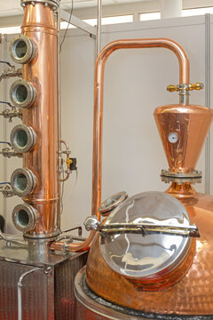 Copper Column Pipes Reflux Still High Proof Alcohol Spirit Distillation Production