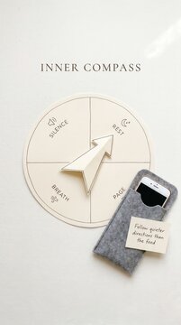 Digital Detox Decision Wheel with Phone in Felt Pouch and Inspiring Note