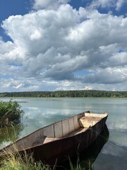 Obraz premium boat on the lake