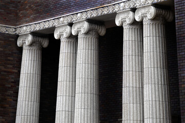Obraz premium Modern Building Courthouse or Library or Museum with Columns in Architecture Texture Building