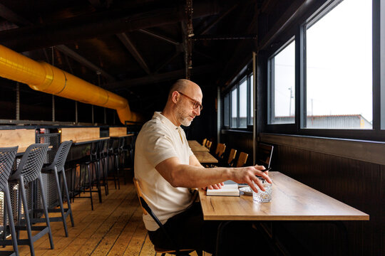 Cafeteria workspace