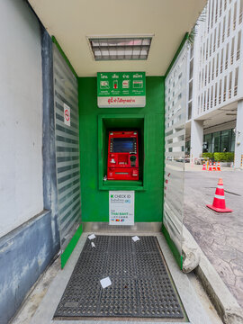 30 July 2026 Bank ATM Machine on Sukhumvit Rd Nana BKK Bangkok Thailand 