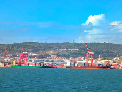 Port shipping cargo Lisbon Portugal