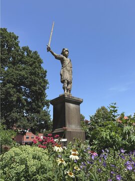 Der Roland von Bad Bramstedt auf dem Marktplatz der Stadt
