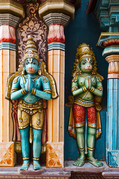 Hanuman statues in Hindu Temple. Sri Ranganathaswamy Temple in Tiruchirappalli (Trichy), Tamil Nadu, India