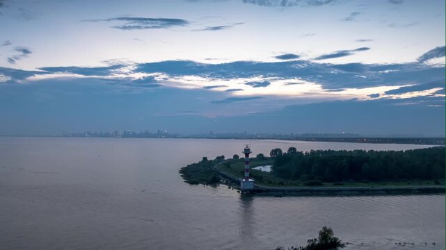 Hefei Chaohu Binhu Pier Aerial Timelapse: Golden Light on Lake, Lighthouse and City Silhouette Paint Dusk Canvas