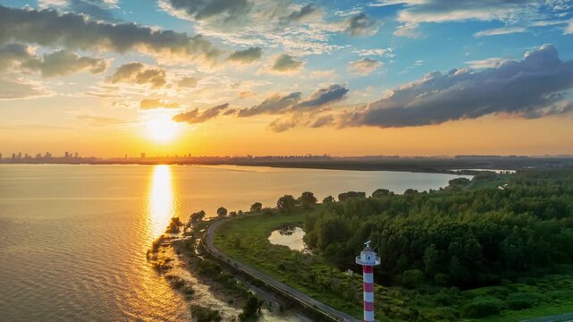 Hefei Chaohu Binhu Pier Aerial Timelapse: Golden Light on Lake, Lighthouse and City Silhouette Paint Dusk Canvas