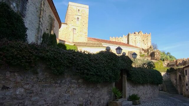 Medieval town. View of the upper section of the Trujillo city walls. Spain.