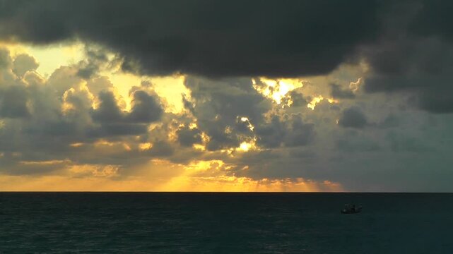 Sunrise over the Caribbean Timelapse
