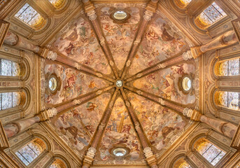 Fototapeta premium CREMA, ITALY - MARCH 20, 2026: The fresco of angels with the Crucifixion instruments in cupola of the church Santuario di Santa Maria della Croce by Giacomo Parravicino (1702).