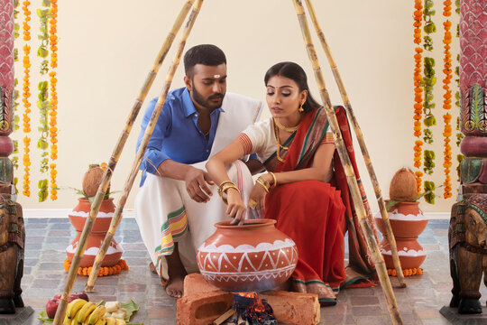 husband and wife celebrating pongal