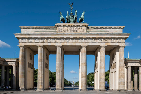 Germany, Berlin, Brandenburg Gate at day
