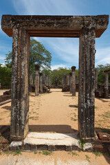 Obraz premium Scene featuring passage in ancient ruins. Polonnaruwa, Sri Lanka